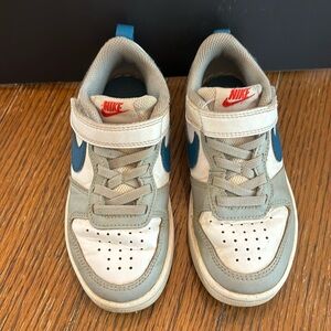 Nike Kids Sneakers White and Gray with Blue Accents